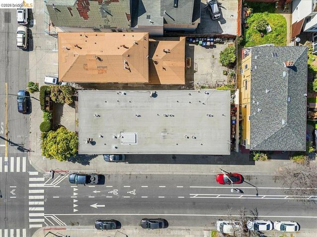 635 E 15Th St, Oakland, CA 94606