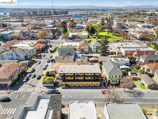 635 E 15Th St, Oakland, CA 94606