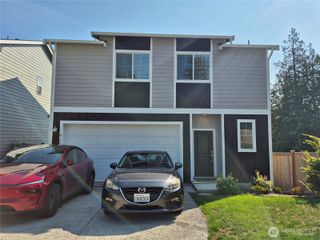 9204 Mint Loop NW, Bremerton, WA 98311