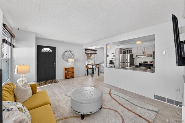 1425 Hobnail Court, Davison Township, MI 48423