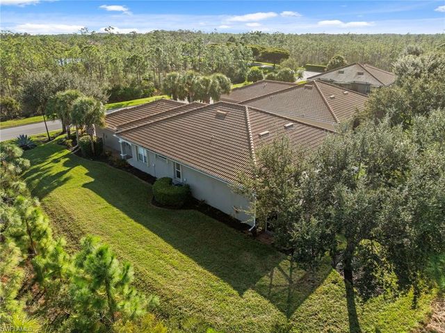 21800 Belvedere LN, Estero, FL 33928