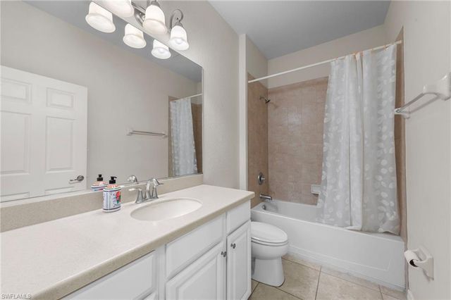 21800 Belvedere LN, Estero, FL 33928