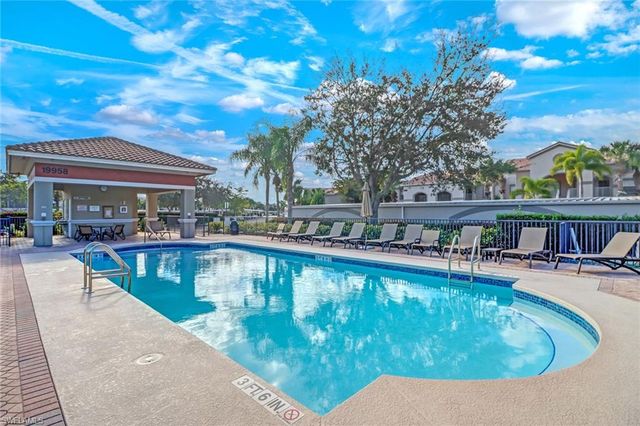 21800 Belvedere LN, Estero, FL 33928