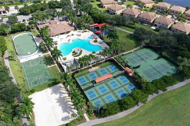 21800 Belvedere LN, Estero, FL 33928