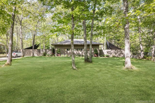 13 Bittersweet Avenue, Hampton Bays, NY 11946