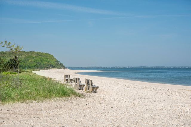 13 Bittersweet Avenue, Hampton Bays, NY 11946