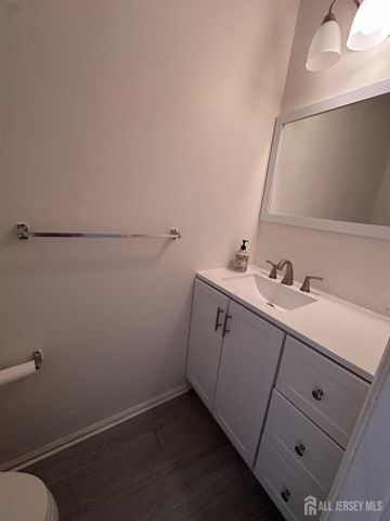67 Goodwin Drive, North Brunswick, NJ 08902
