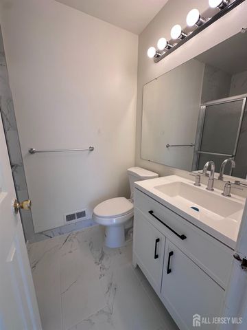 67 Goodwin Drive, North Brunswick, NJ 08902