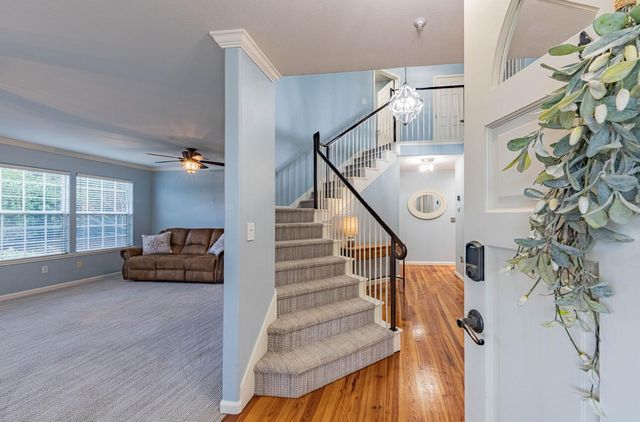 17705 Pond Derosa Lane, Salinas, CA 93907