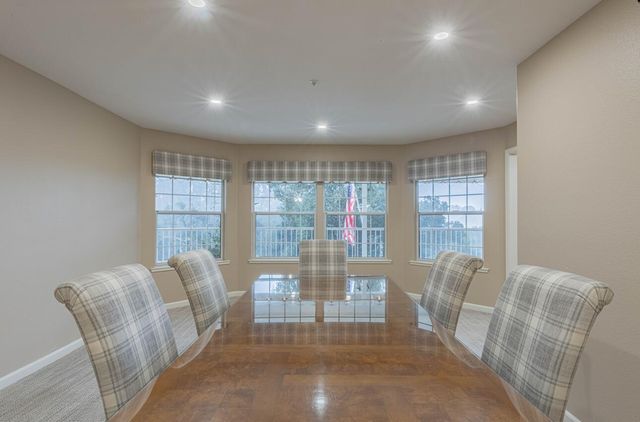 17705 Pond Derosa Lane, Salinas, CA 93907