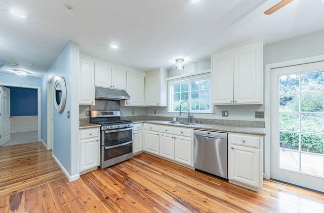 17705 Pond Derosa Lane, Salinas, CA 93907