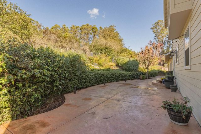 17705 Pond Derosa Lane, Salinas, CA 93907