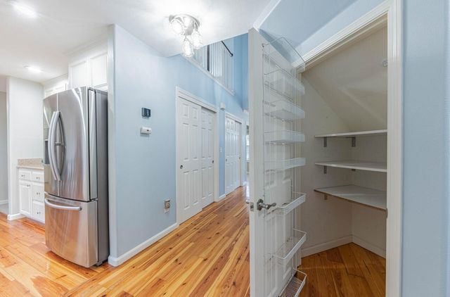 17705 Pond Derosa Lane, Salinas, CA 93907