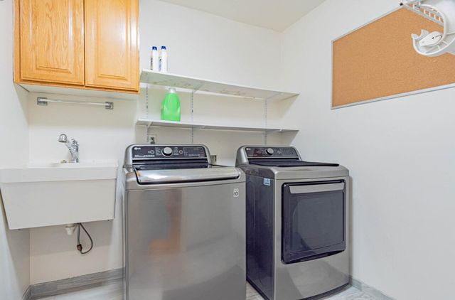 17705 Pond Derosa Lane, Salinas, CA 93907