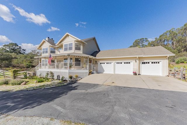 17705 Pond Derosa Lane, Salinas, CA 93907