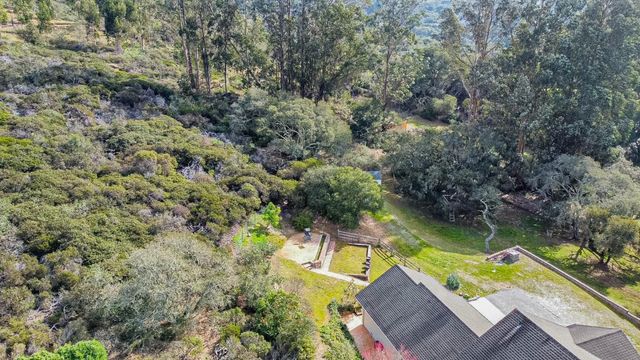 17705 Pond Derosa Lane, Salinas, CA 93907