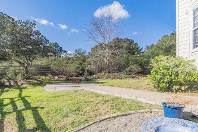 17705 Pond Derosa Lane, Salinas, CA 93907