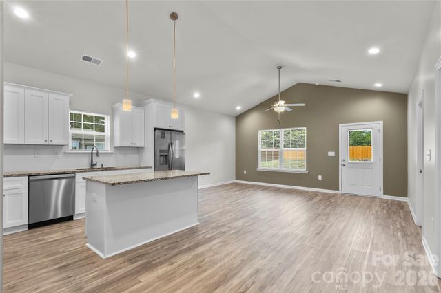 934 N New Hope Road, Gastonia, NC 28054