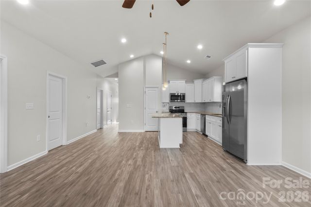 934 N New Hope Road, Gastonia, NC 28054