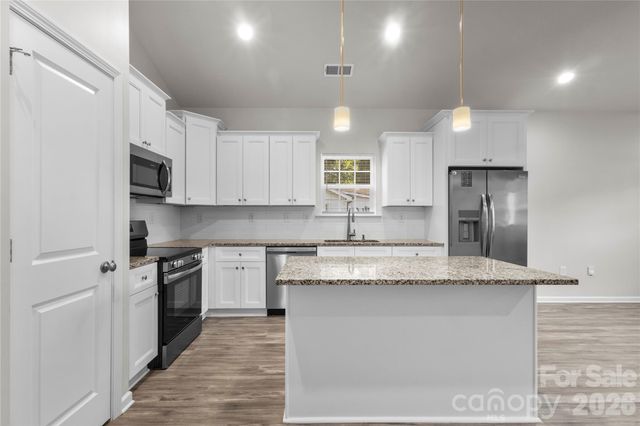 934 N New Hope Road, Gastonia, NC 28054