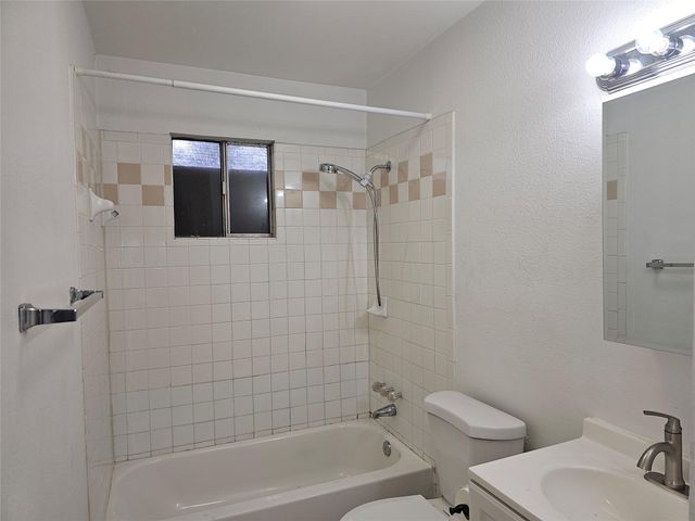 7300 Bennett Ave B, Austin, TX 78752