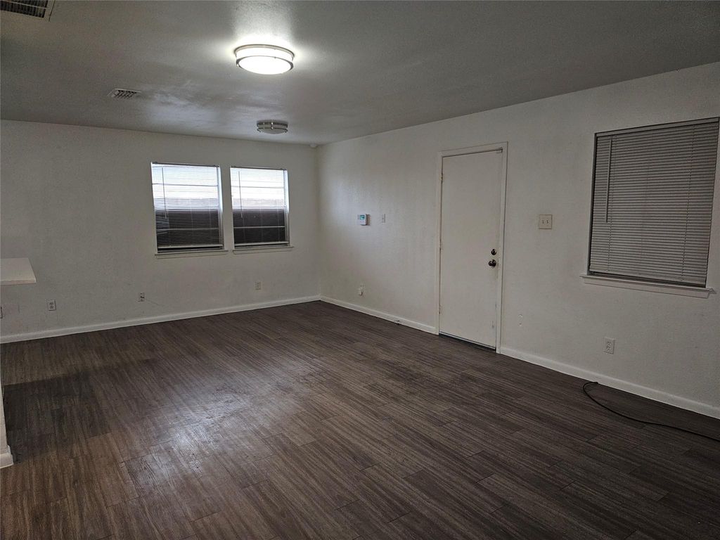 7300 Bennett Ave B, Austin, TX 78752