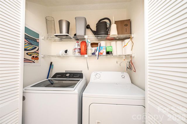 1050 21st Avenue NW 60, Hickory, NC 28601