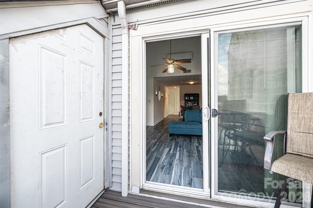 1050 21st Avenue NW 60, Hickory, NC 28601