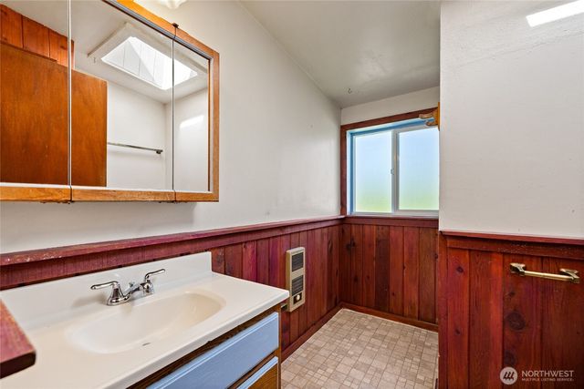 1010 N Union Avenue, Tacoma, WA 98406