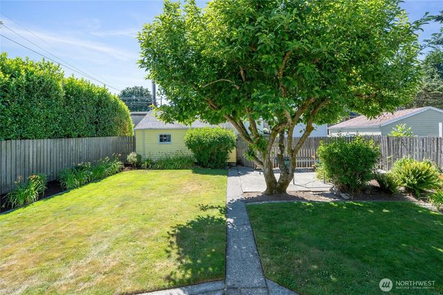 1010 N Union Avenue, Tacoma, WA 98406