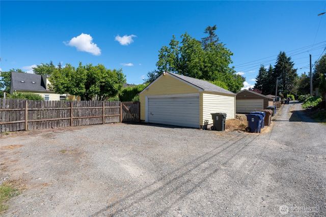 1010 N Union Avenue, Tacoma, WA 98406