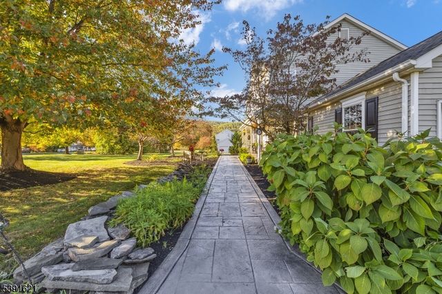 5 Waterbrook Drive, Franklin Twp., NJ 07882