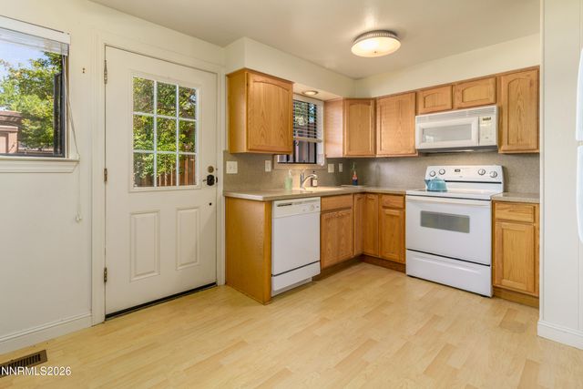 125 Lake Glen Drive, Carson City, NV 89703