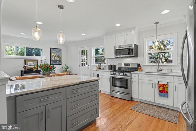 4017 CRESCENT AVE, Lafayette Hill, PA 19444