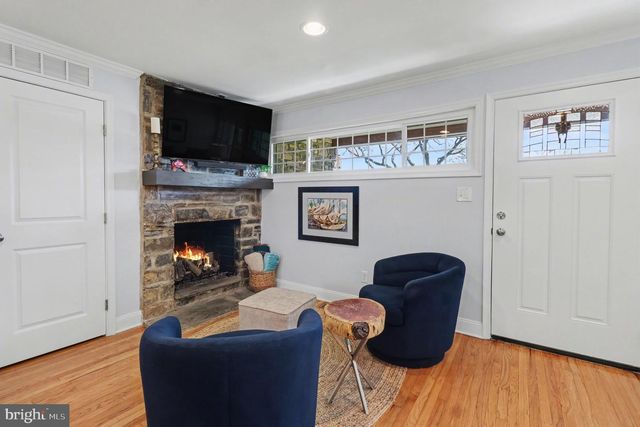 4017 CRESCENT AVE, Lafayette Hill, PA 19444