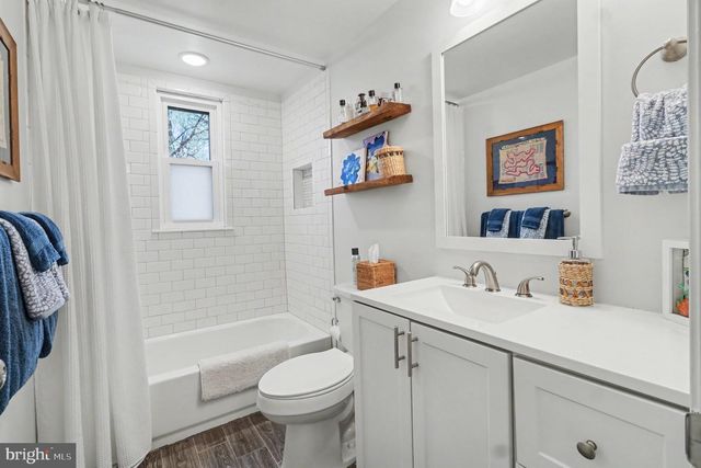 4017 CRESCENT AVE, Lafayette Hill, PA 19444