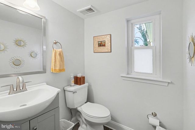 4017 CRESCENT AVE, Lafayette Hill, PA 19444