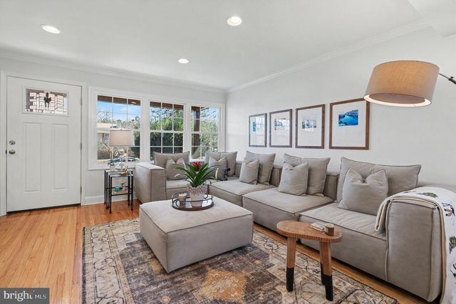 4017 CRESCENT AVE, Lafayette Hill, PA 19444