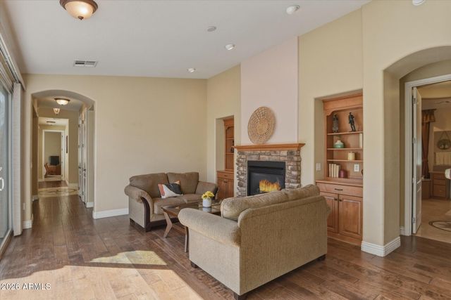 2312 E DOGWOOD Drive, Chandler, AZ 85286