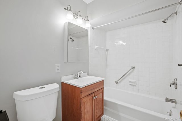 401 Commons Way H, Fishkill, NY 12524