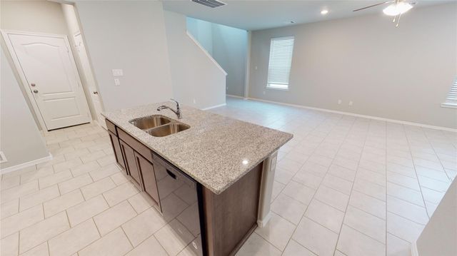 707 Thicket Bluff Drive, Houston, TX 77336