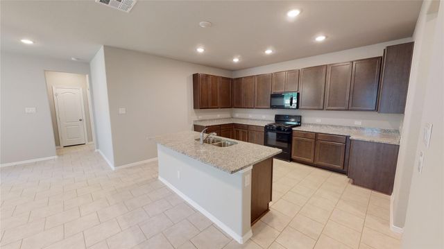 707 Thicket Bluff Drive, Houston, TX 77336