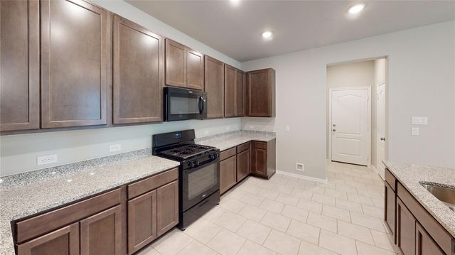 707 Thicket Bluff Drive, Houston, TX 77336