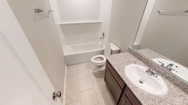 707 Thicket Bluff Drive, Houston, TX 77336