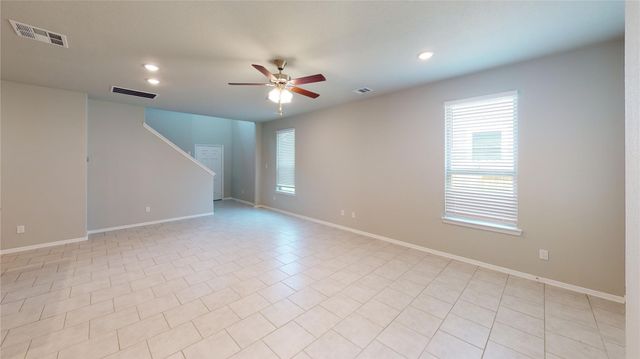 707 Thicket Bluff Drive, Houston, TX 77336