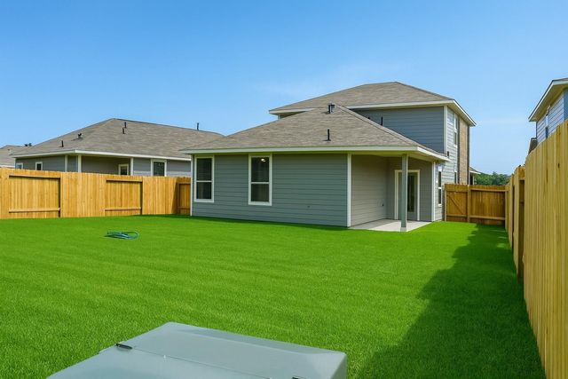 707 Thicket Bluff Drive, Houston, TX 77336