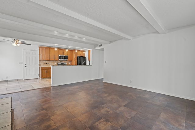 6345 Avenida La Costa NE, Albuquerque, NM 87109