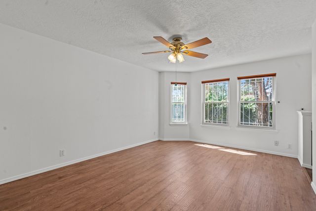 6345 Avenida La Costa NE, Albuquerque, NM 87109