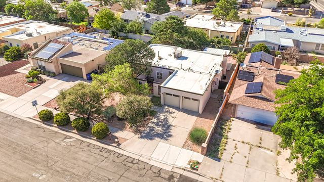 6345 Avenida La Costa NE, Albuquerque, NM 87109