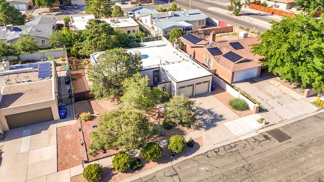 6345 Avenida La Costa NE, Albuquerque, NM 87109